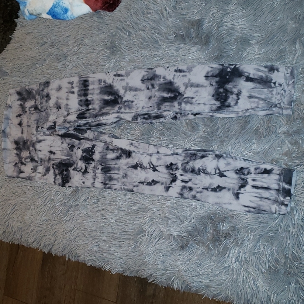Lululemon align 25", size 4